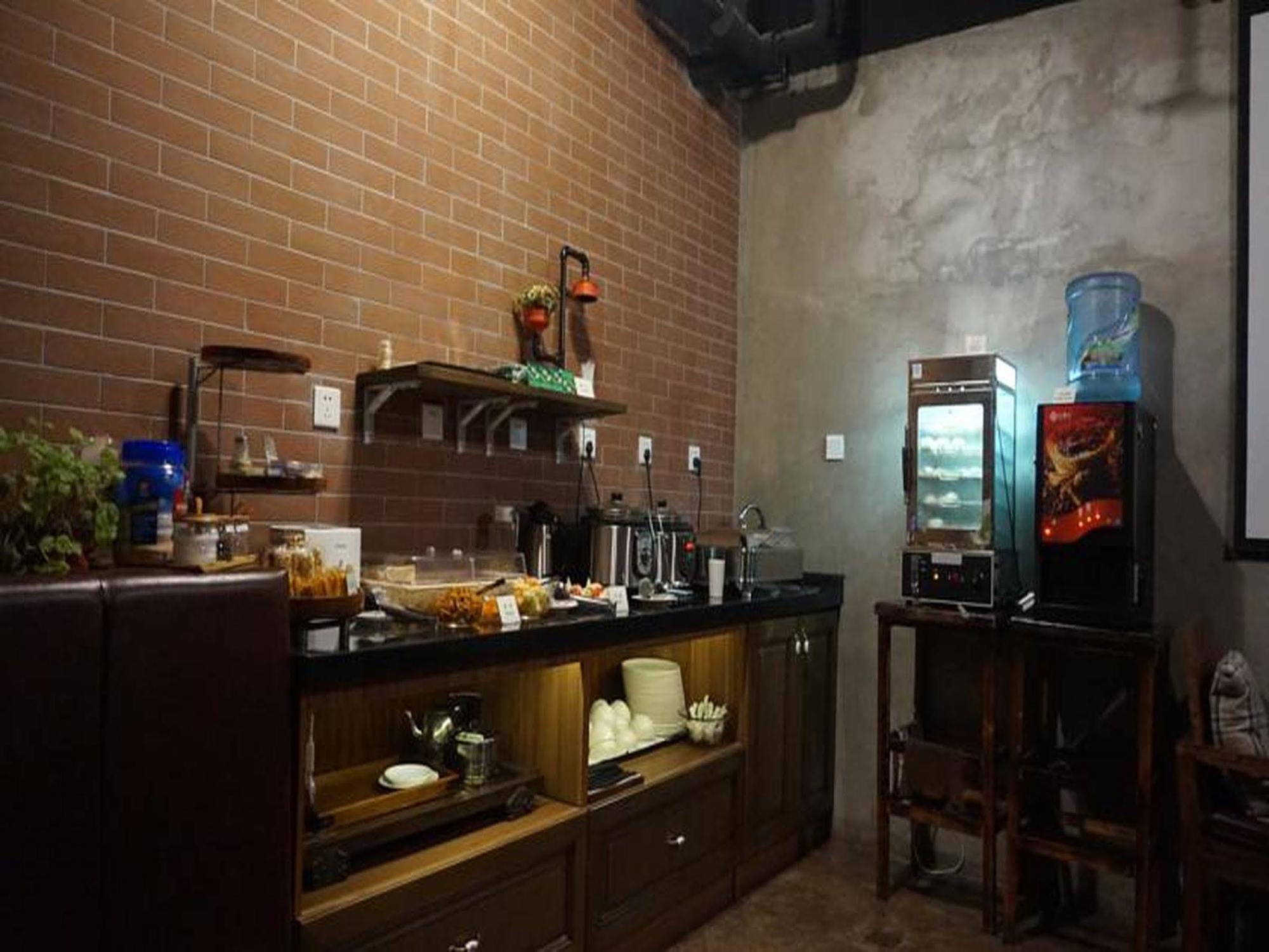 Nostalgia Hotel Beijing- Yonghe Lama Temple Buitenkant foto
